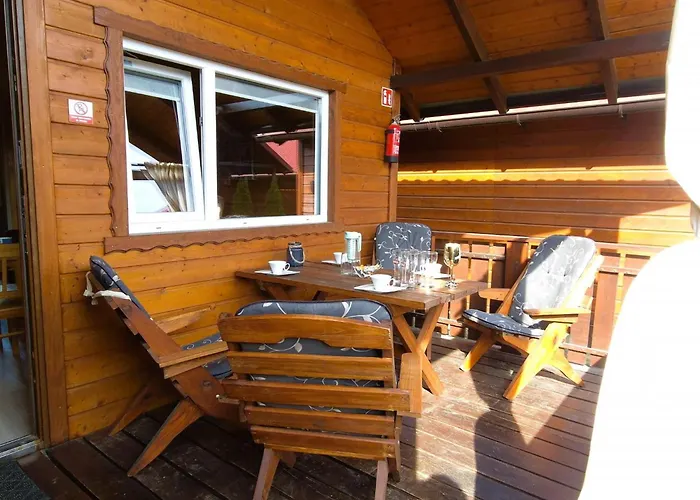 בית נופש Mit Infinity-pool By Interhome